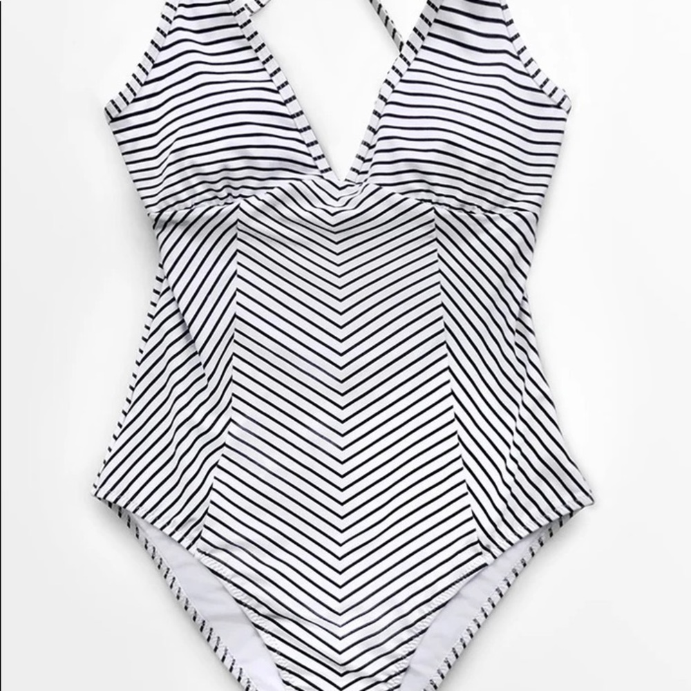 Cupshe Black & White Striped One Piece Swimsuit